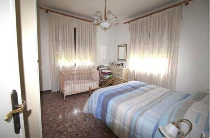 Casa quadrilocale in vendita in Via a Ponchielli SNC, Forte Dei Marmi