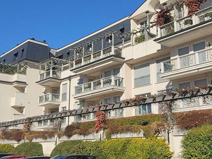 Appartamento trilocale in affitto in Via Giuseppe Verdi, Ospedale, Seregno