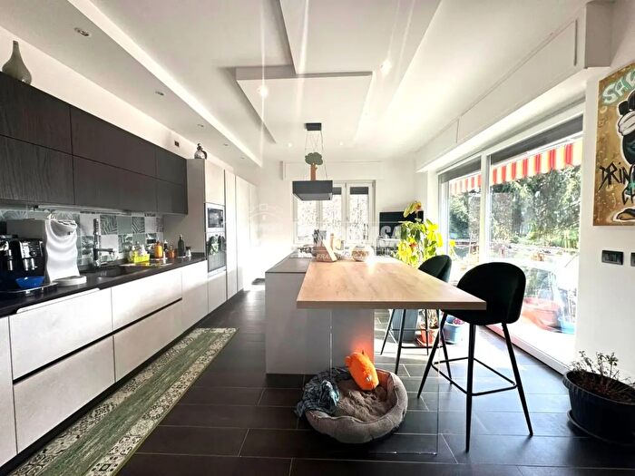 Casa con 7 locali in vendita in Via San Firmino a, Val Della Torre