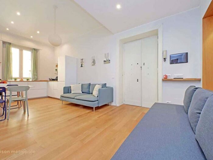 Appartamento quadrilocale in affitto in Via Lorenzo il Magnifico, Bologna, Roma