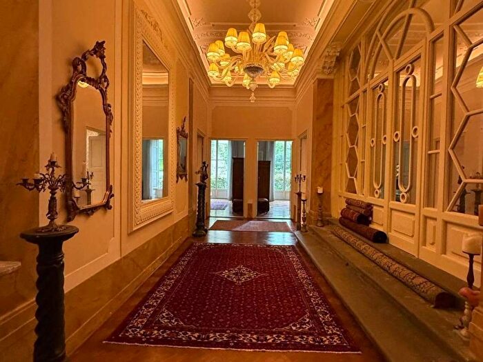 Appartamento con 6 locali in affitto in Piazza Massimo dAzeglio, DAzeglio, Firenze