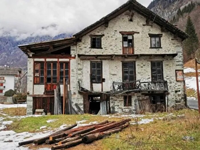 Case in Vendita e in Affitto - 2