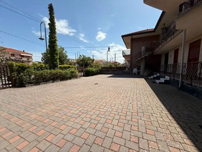 Appartamento quadrilocale in vendita in Via Nuova, Acireale