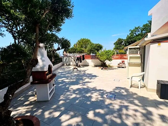 Appartamento con 5 locali in vendita in Via Dino, San Nicola Arcella