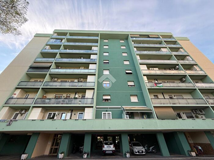 Appartamento trilocale in vendita in Via Francesco Tovaglieri, Roma