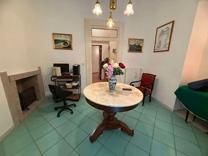 Appartamento quadrilocale in vendita in Via San Pasquale, Napoli