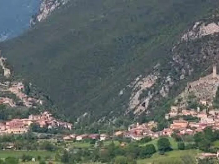 Casa quadrilocale in vendita in Vicolo San Gregorio, Ferentillo