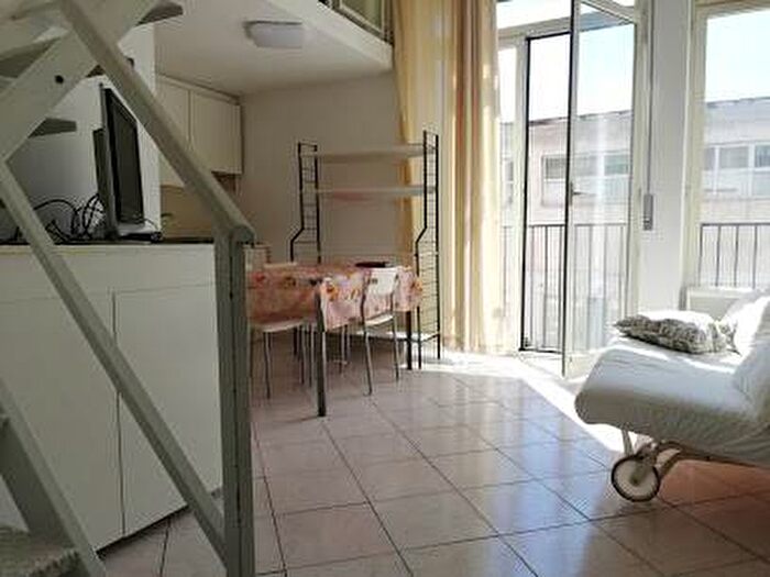Appartamento bilocale in affitto in Corso Malta, Centro Direzionale, Napoli
