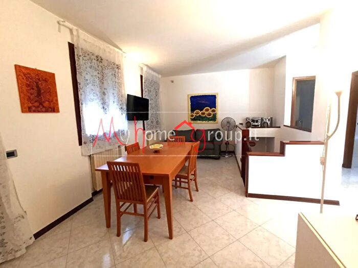 Appartamento quadrilocale in affitto in Via Zago, Saonara