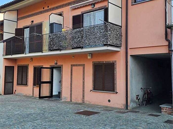 Appartamento trilocale in affitto in Via Roma, Centro, Airasca