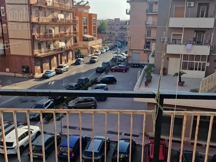 Appartamento quadrilocale in vendita in Via Sofio Ferrero, Siracusa