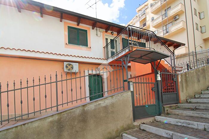 Appartamento quadrilocale in vendita in Traversa di Via del Mare, San Salvo