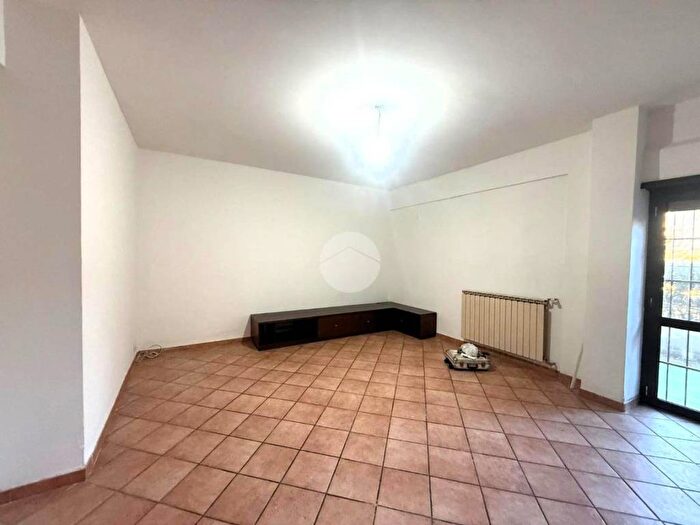 Appartamento trilocale in affitto in Via bazzicaluva ettore, Giardinetti, Roma