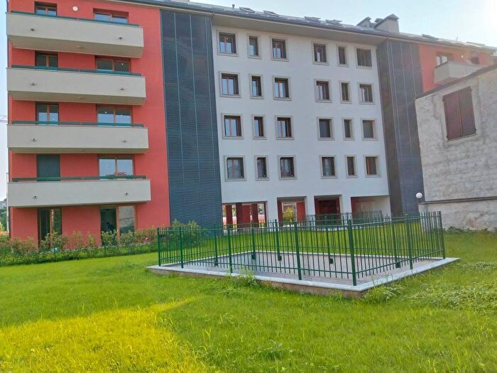 Appartamento quadrilocale in affitto in Via Federico Confalonieri, Via Lecco Via Bergamo, Monza