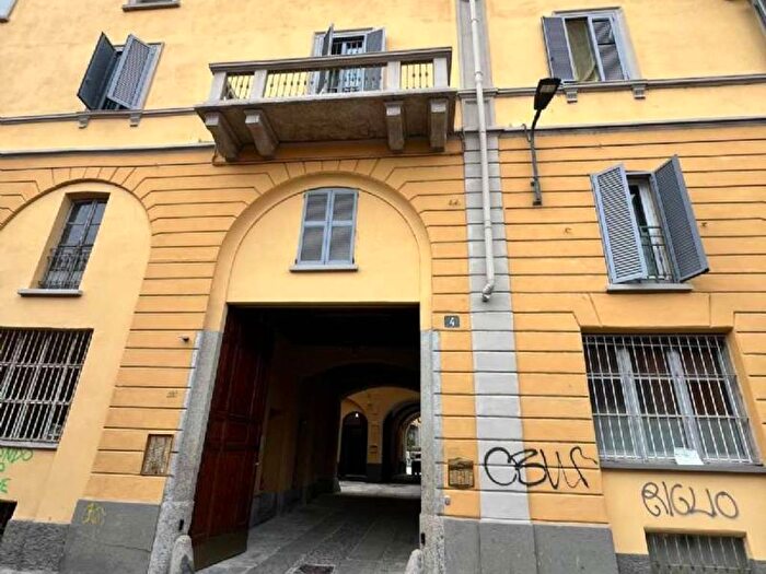 Appartamento monolocale in affitto in via MORTARA, Navigli Darsena, Milano