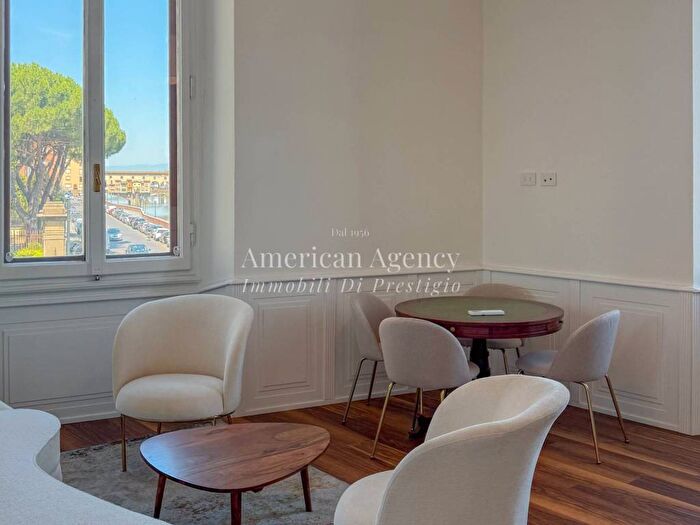 Appartamento con 6 locali in affitto in Lungarno Serristori, San Niccolò, Firenze