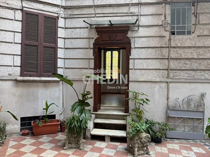 Appartamento bilocale in vendita in Milano