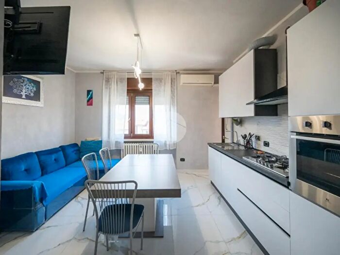 Appartamento trilocale in vendita in Via Giuseppe Garibaldi, Volvera