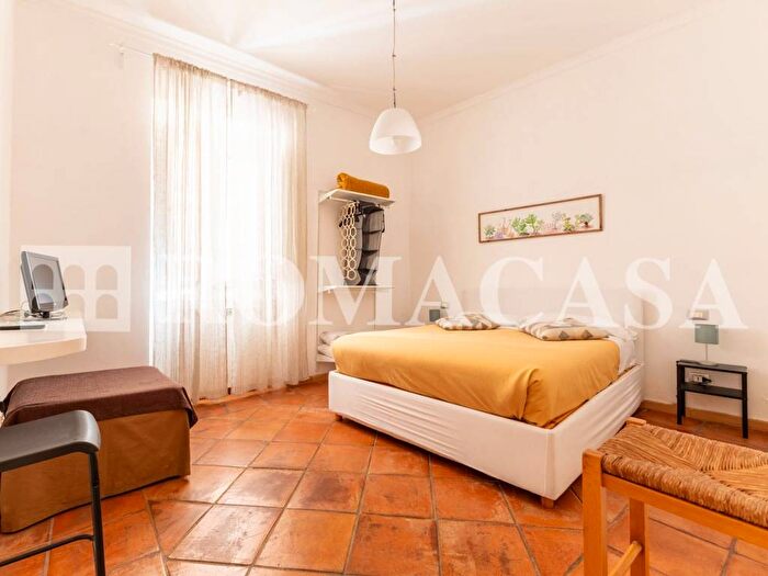 Appartamento bilocale in affitto in Via della Lungaretta, Trastevere, Roma