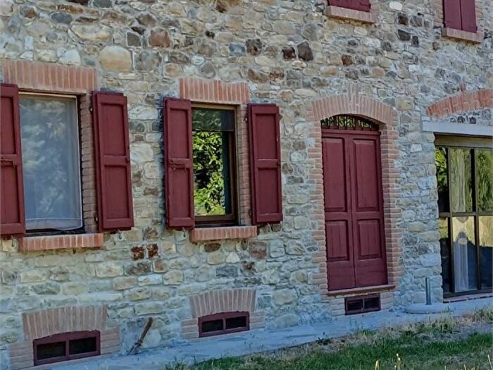 Casa con 6 locali in affitto in Cedogno, Neviano degli Arduini