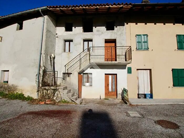 Appartamento trilocale in vendita in Via Masarolis, Torreano