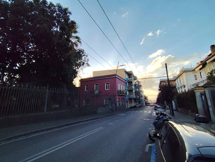 Appartamento con 7 locali in vendita in Via Armando Diaz Portici, Portici