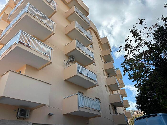 Appartamento trilocale in vendita in Palermo