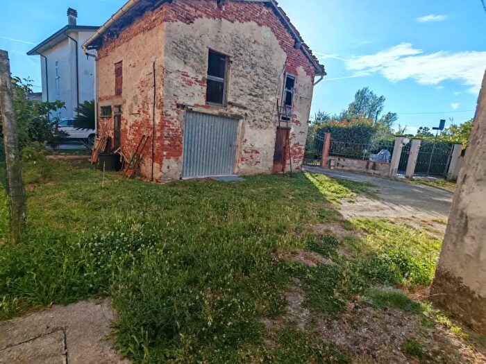 Casa bilocale in vendita in Santo Stefano Di Magra
