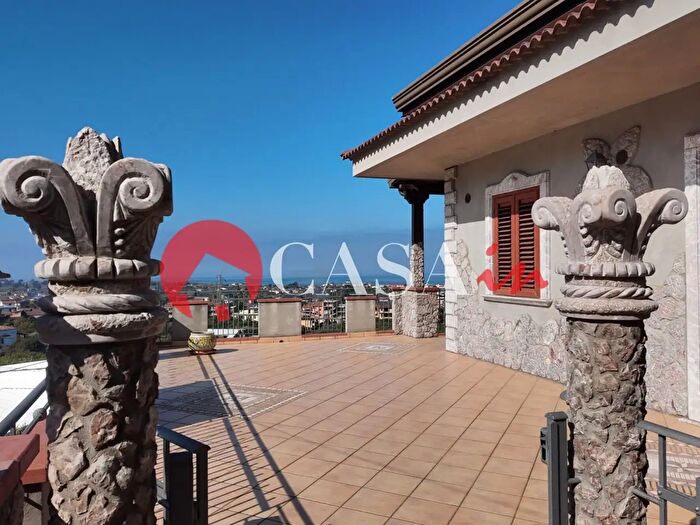 Casa con 7 locali in vendita in a Manzoni Snc, Capo DOrlando