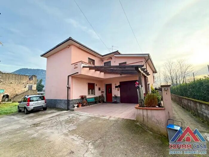 Casa con 6 locali in vendita in Via Pietra Santa Maria, Sora