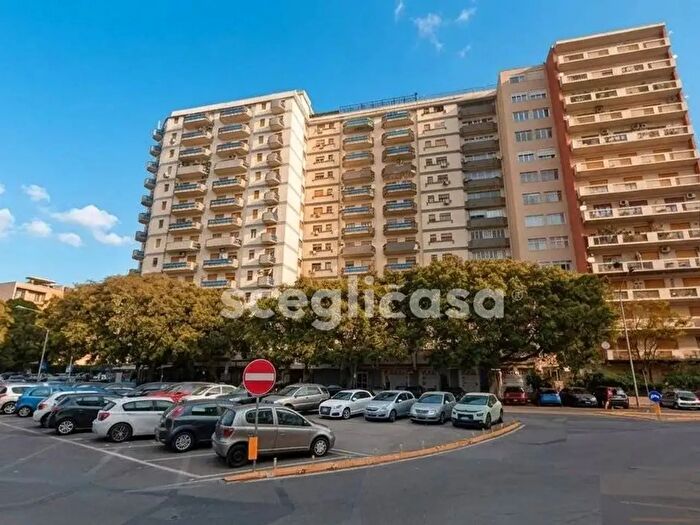 Appartamento trilocale in affitto in Via Giovanni Campolo, Palermo