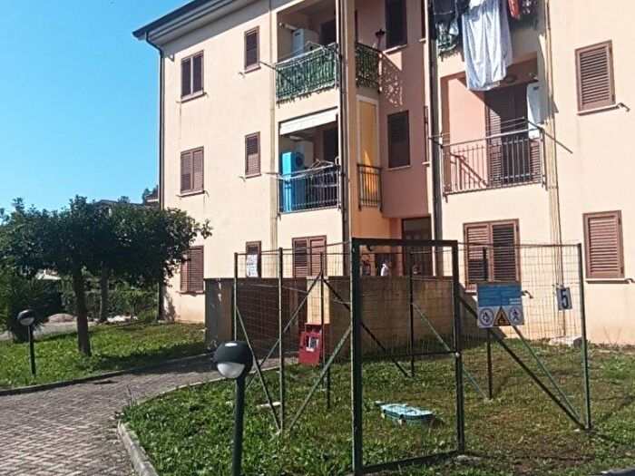 Appartamento trilocale in affitto in Via Nazionale, Castelnuovo Cilento