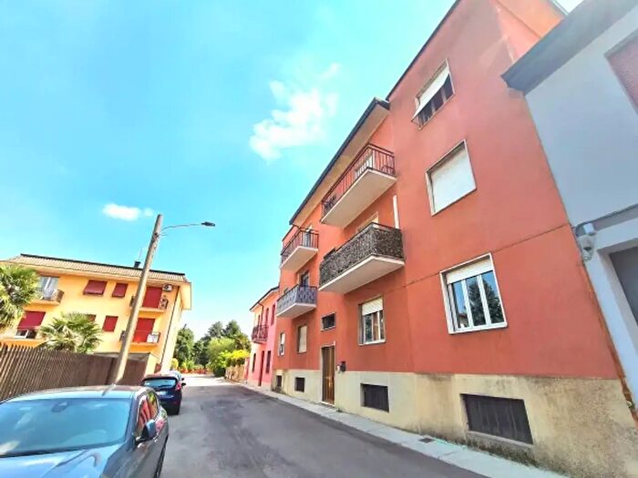 Appartamento bilocale in vendita in Via Armando Diaz, Cerro Maggiore