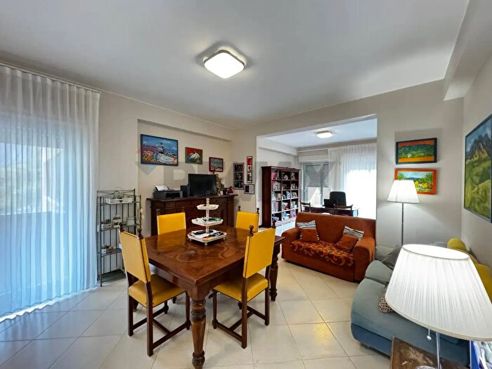 Appartamento con 8 locali in vendita in Via Virgilio, Trapani