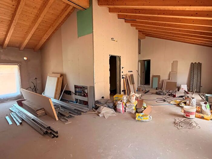 Casa quadrilocale in vendita in Ponte a Moriano, Lucca
