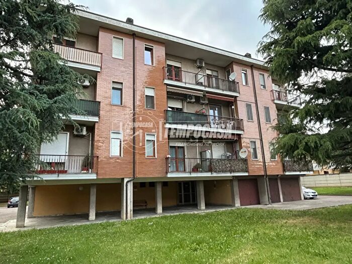 Appartamento bilocale in vendita in Via Monte Nero, Arluno