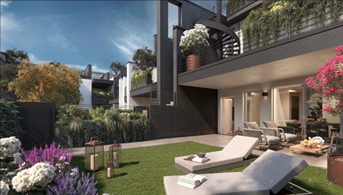 Appartamento quadrilocale in vendita in Via Borsellino Snc, Peschiera Del Garda