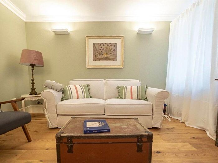 Casa trilocale in affitto in Vicoli Redentore, Ravenna