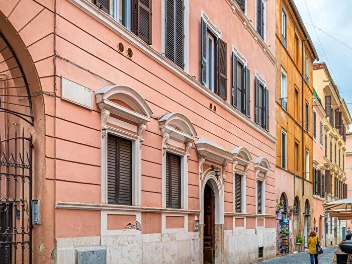 Appartamento bilocale in vendita in Ad Borgo Vittorio, Roma