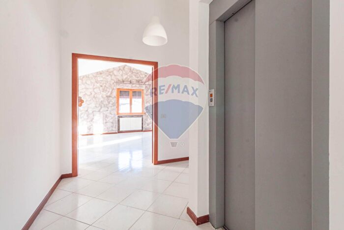 Appartamento con 5 locali in vendita in Via Martin Luther King, Gattatico