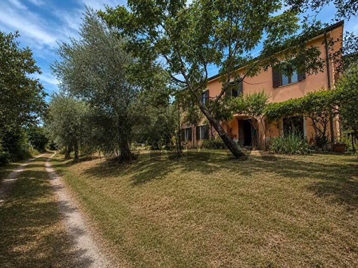 Casa con 6 locali in vendita in Arqua' Petrarca