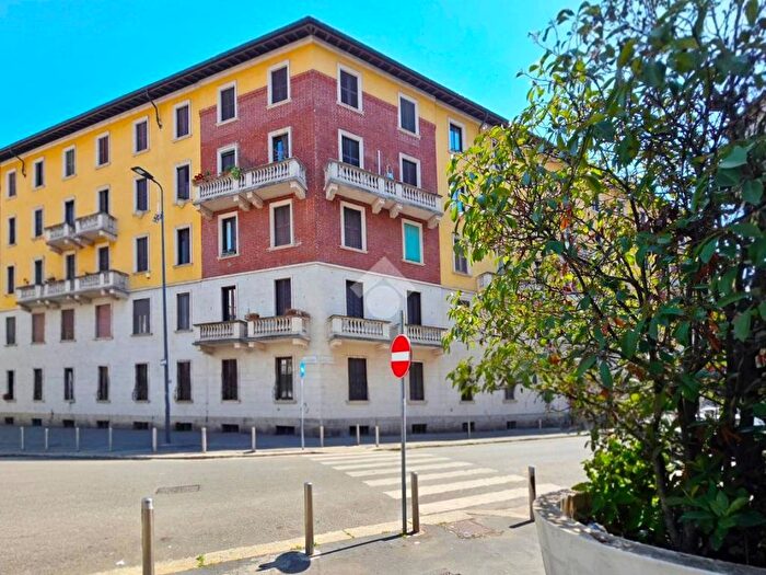 Appartamento bilocale in affitto in Via Giulio Belinzaghi, Farini, Milano
