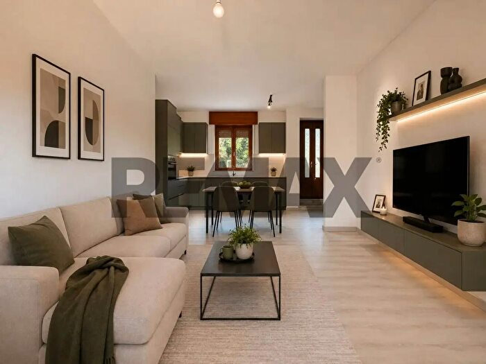 Casa con 5 locali in vendita in Via San Giovanni Bosco, Oggiona Con Santo Stefano