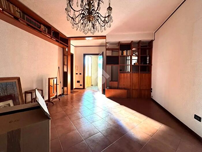 Appartamento quadrilocale in vendita in Via a di Dio, Cerano