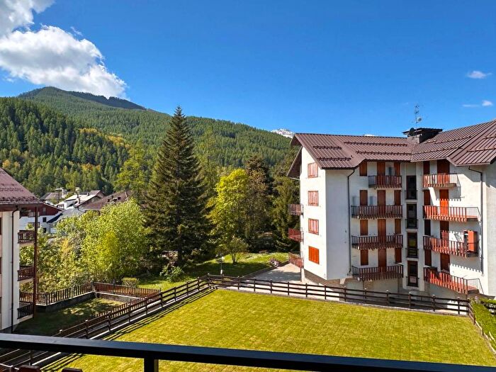 Appartamento bilocale in affitto in Via Luigi Einaudi, Centro, Bardonecchia