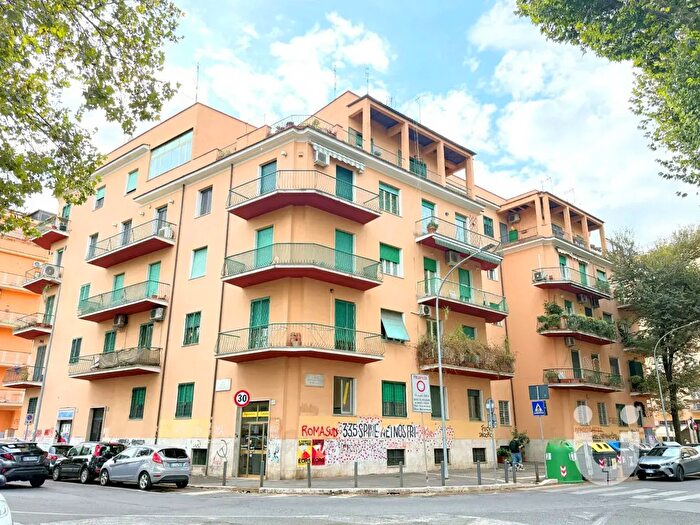 Appartamento quadrilocale in vendita in Largo Benedetto Bompiani, Roma