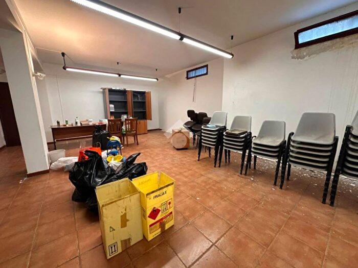 Appartamento trilocale in affitto in Via Giovanni Orcel, Villagrazia, Palermo