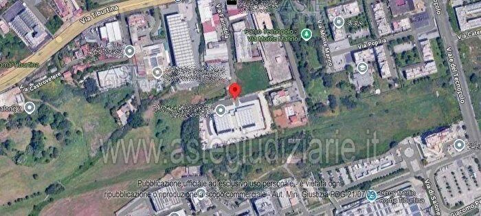 Appartamento trilocale in vendita in Via di Casal Bianco, Roma