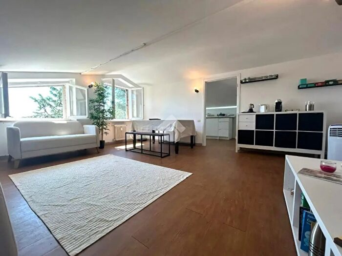 Appartamento trilocale in vendita in Via Matteo Gattapone, Perugia