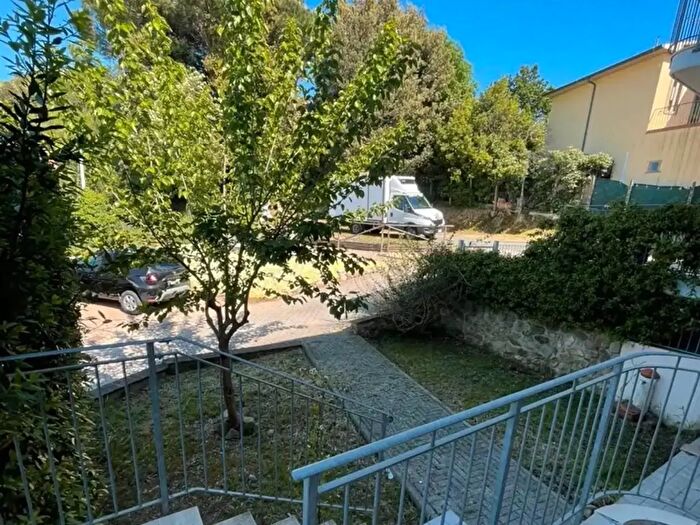 Appartamento trilocale in vendita in Rosignano Marittimo